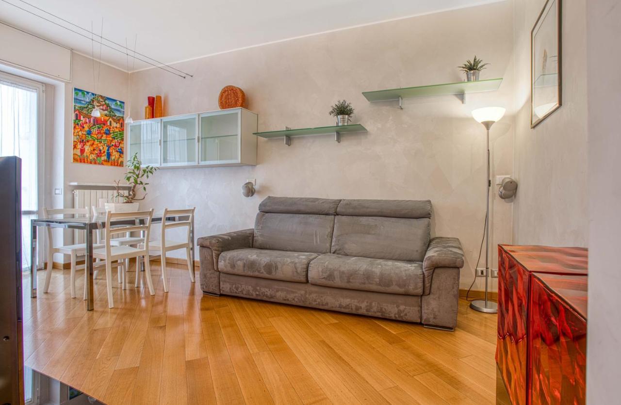 Joivy Vibrant Flat With Balcony Apartamento Milão Exterior foto