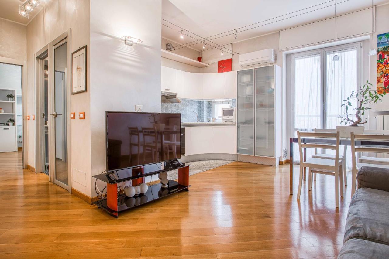 Joivy Vibrant Flat With Balcony Apartamento Milão Exterior foto